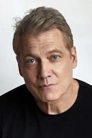 Holt McCallany's avatar